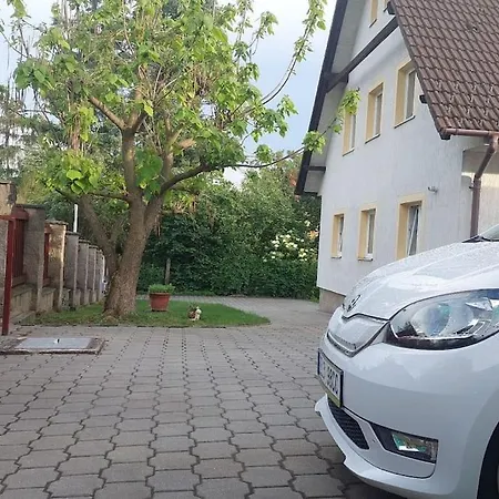 Klasicky Dum, 5 Loznic , 5 Bedrooms, Prag