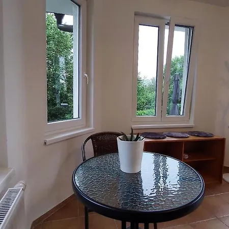 Klasicky Dum, 5 Loznic , 5 Bedrooms, Semesterbostad *