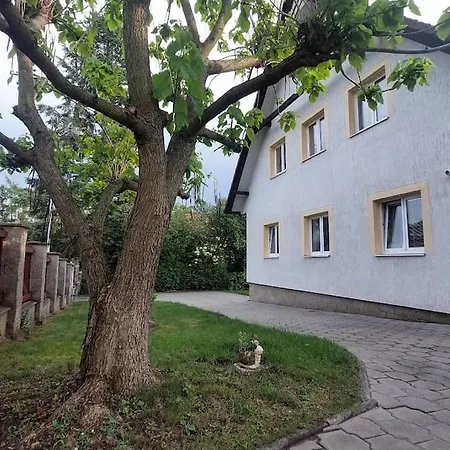 Klasicky Dum, 5 Loznic , 5 Bedrooms, *