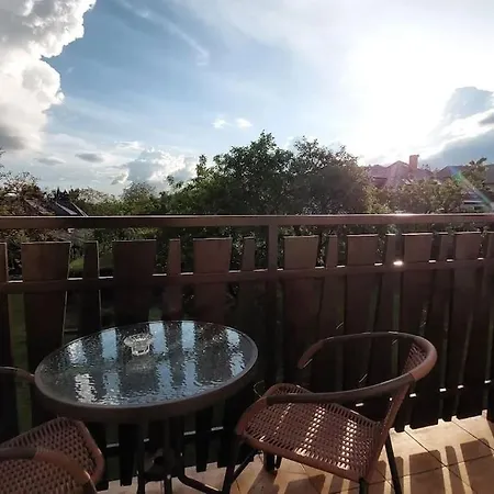 Klasicky Dum, 5 Loznic , 5 Bedrooms, Ferienhaus Prag