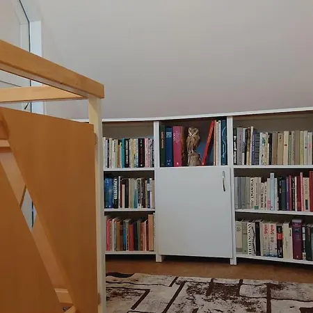 Klasicky Dum, 5 Loznic , 5 Bedrooms, Ferienhaus