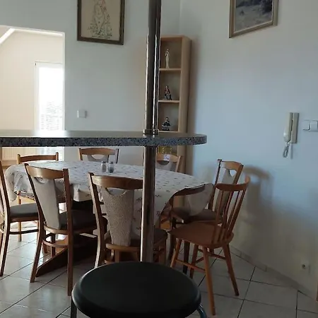 Klasicky Dum, 5 Loznic , 5 Bedrooms, Ferienhaus *
