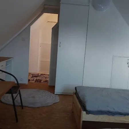 Klasicky Dum, 5 Loznic , 5 Bedrooms, Ferienhaus *