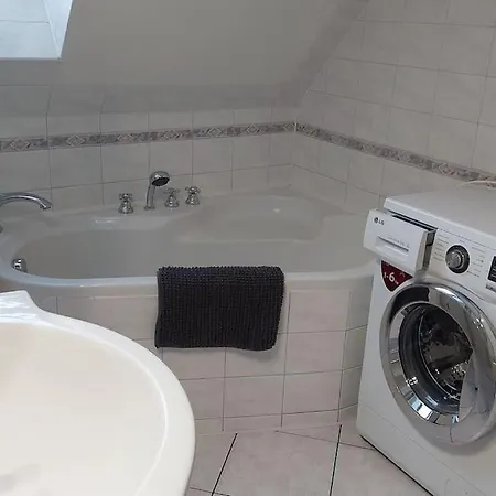 Ferienhaus Klasicky Dum, 5 Loznic , 5 Bedrooms,