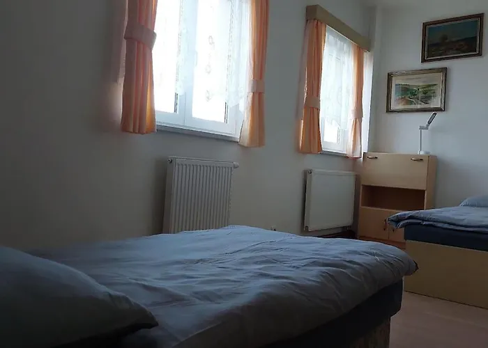 Klasicky Dum, 5 Loznic , 5 Bedrooms,