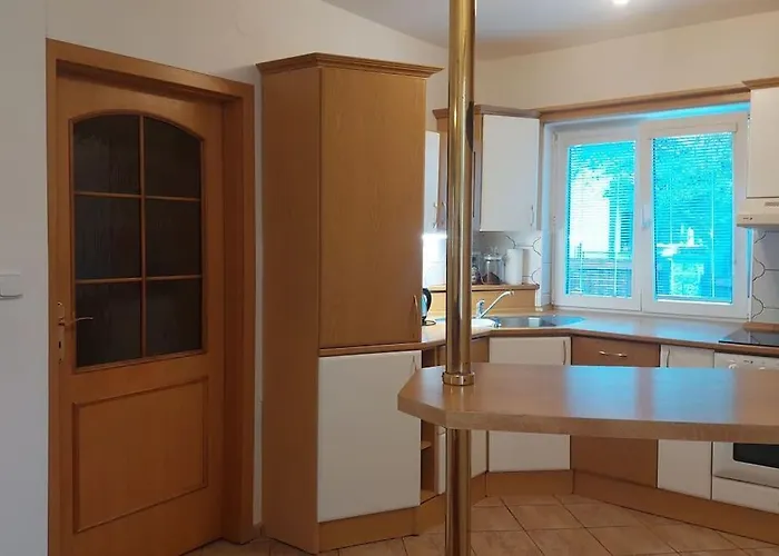 Hébergement de vacances Klasicky Dum, 5 Loznic , 5 Bedrooms,