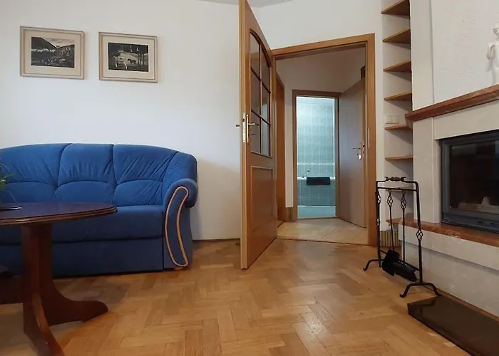 Hébergement de vacances Klasicky Dum, 5 Loznic , 5 Bedrooms, Prague