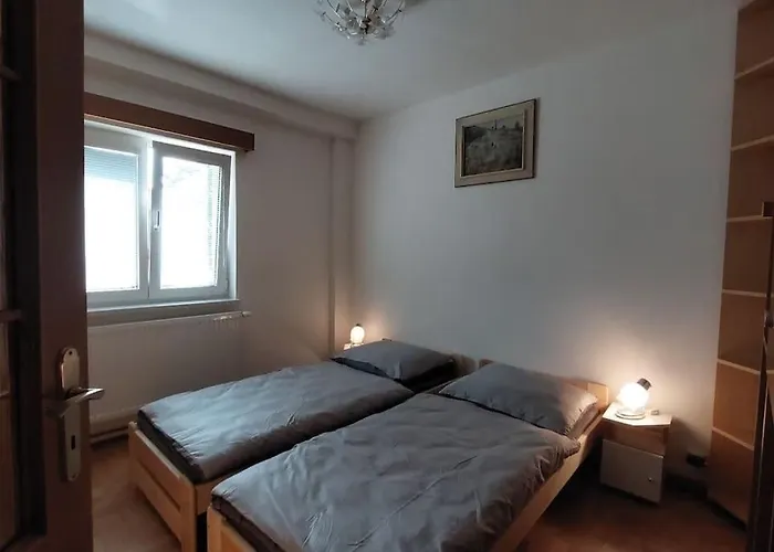 Hébergement de vacances Klasicky Dum, 5 Loznic , 5 Bedrooms,