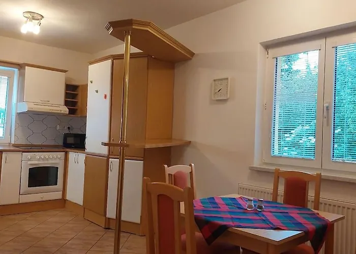 Klasicky Dum, 5 Loznic , 5 Bedrooms, *