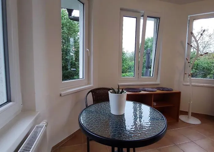 Klasicky Dum, 5 Loznic , 5 Bedrooms, Hébergement de vacances *