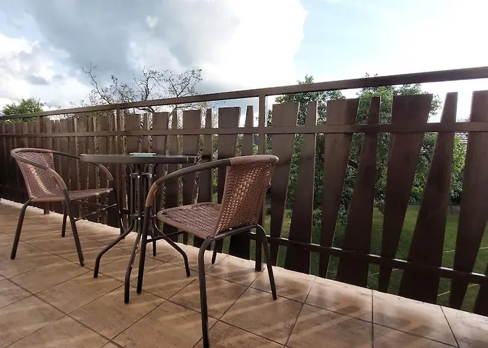 Klasicky Dum, 5 Loznic , 5 Bedrooms, * Prague