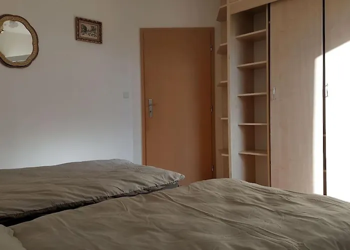 Klasicky Dum, 5 Loznic , 5 Bedrooms, *