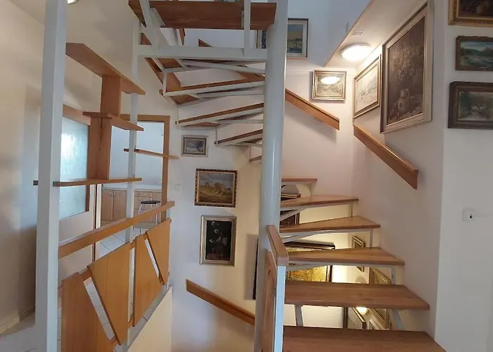 Hébergement de vacances Klasicky Dum, 5 Loznic , 5 Bedrooms,