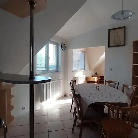 Klasicky Dum, 5 Loznic , 5 Bedrooms,