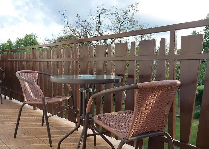 Klasický Dům, 5 Ložnic , 5 Bedrooms, Prázdninový dům Praha