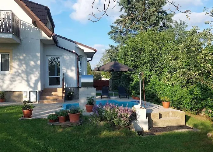 Klasický Dům, 5 Ložnic , 5 Bedrooms, * Praha