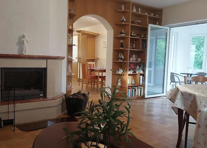 Klasicky Dum, 5 Loznic , 5 Bedrooms, Nyaraló *