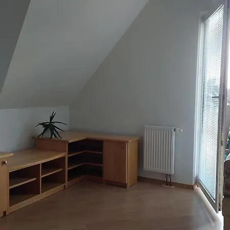 Klasicky Dum, 5 Loznic , 5 Bedrooms, Tatil Evi Prag
